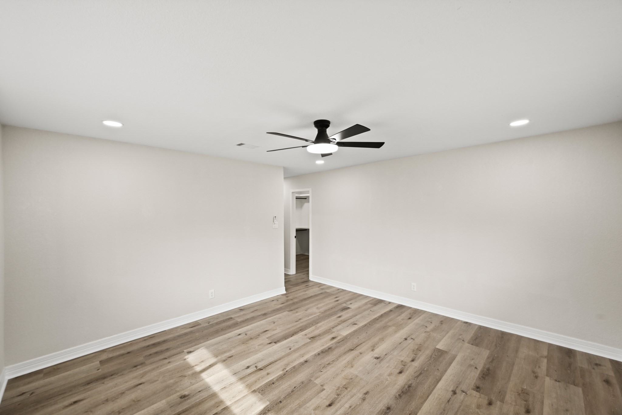 3011 Freshmeadows Drive Houston, TX 77063 - Photo 23 of 50