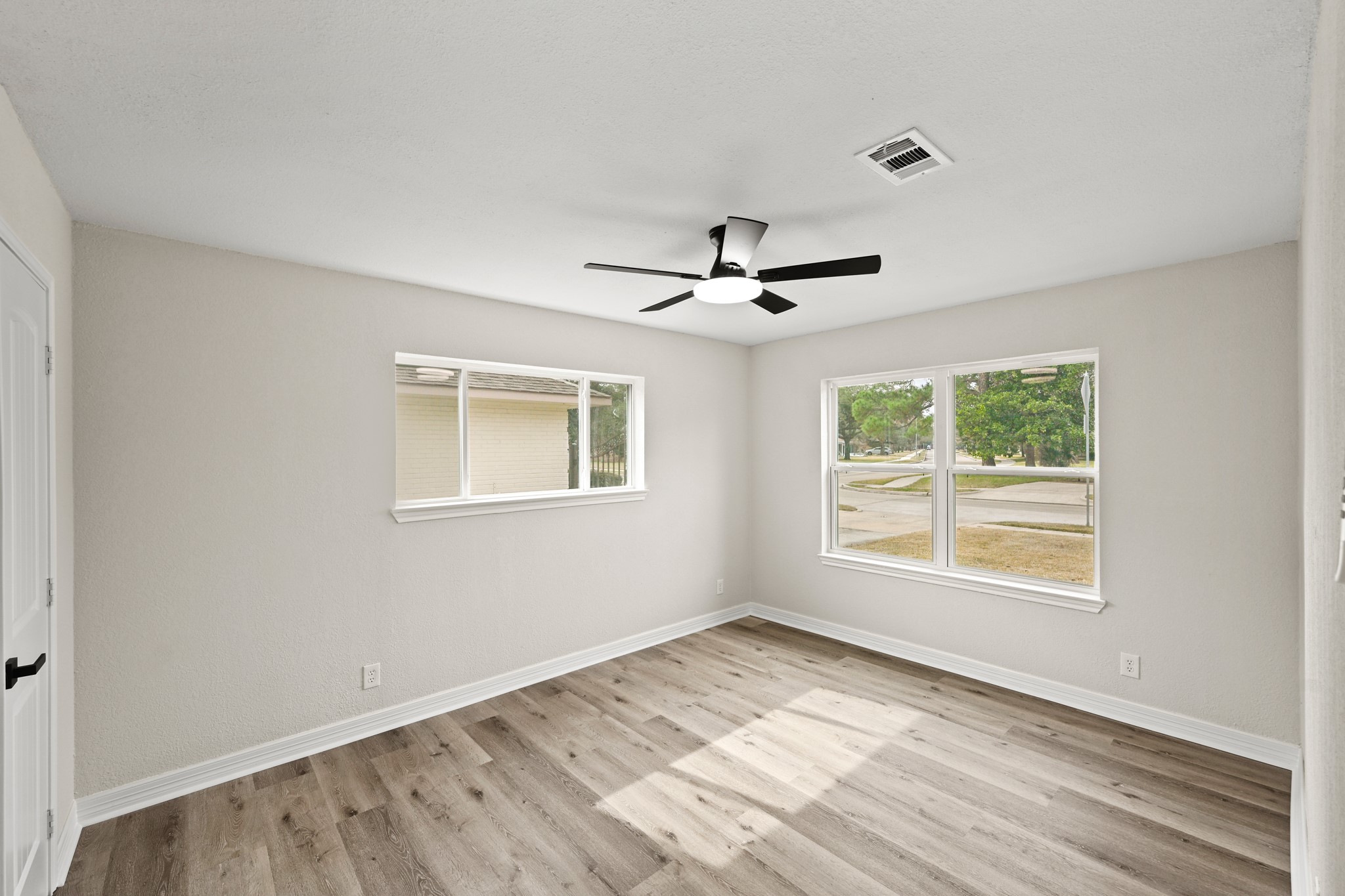 3011 Freshmeadows Drive Houston, TX 77063 - Photo 40 of 50