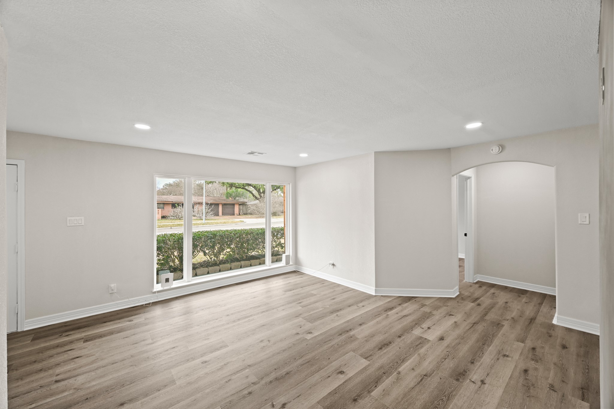 3011 Freshmeadows Drive Houston, TX 77063 - Photo 7 of 50