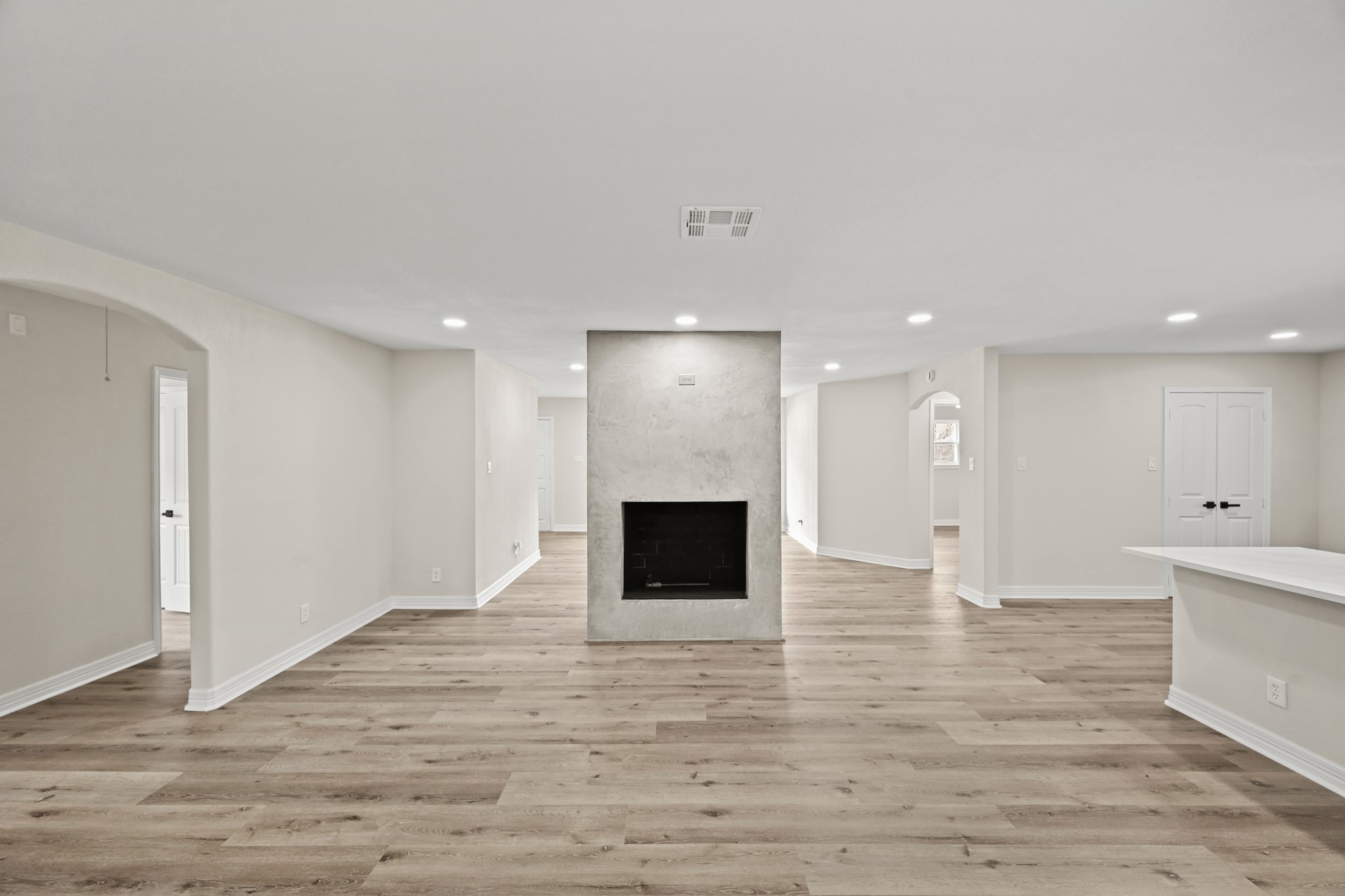 3011 Freshmeadows Drive Houston, TX 77063 - Photo 10 of 50