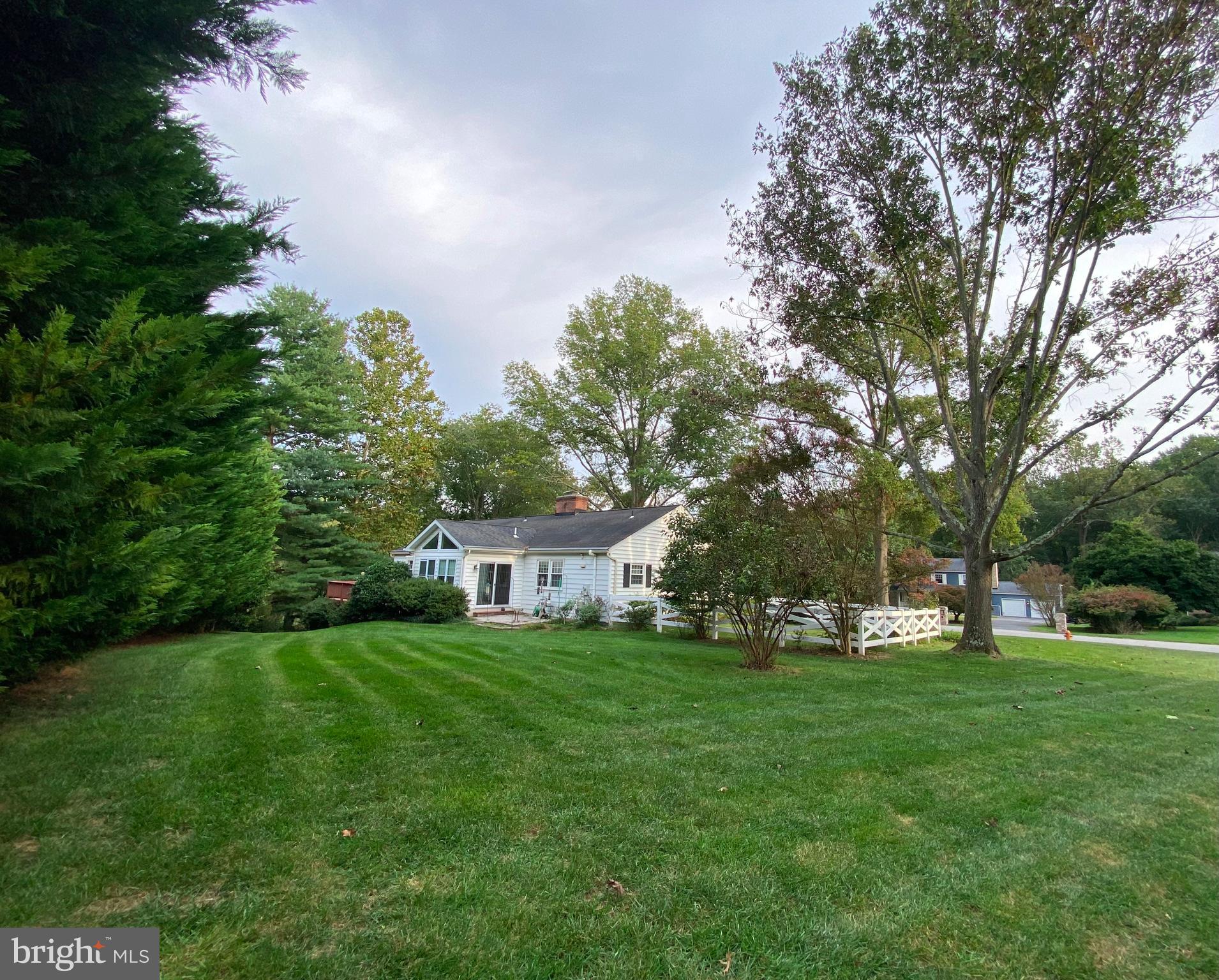 9424 Dunloggin Road Ellicott City, MD 21042 - Photo 11 of 48 Plenty of privacy