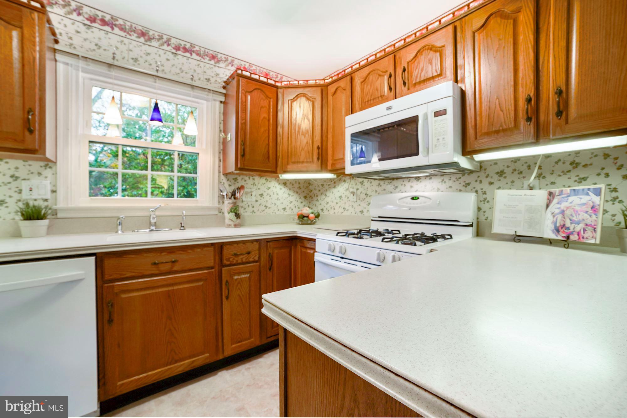 9424 Dunloggin Road Ellicott City, MD 21042 - Photo 25 of 48 Kitchen