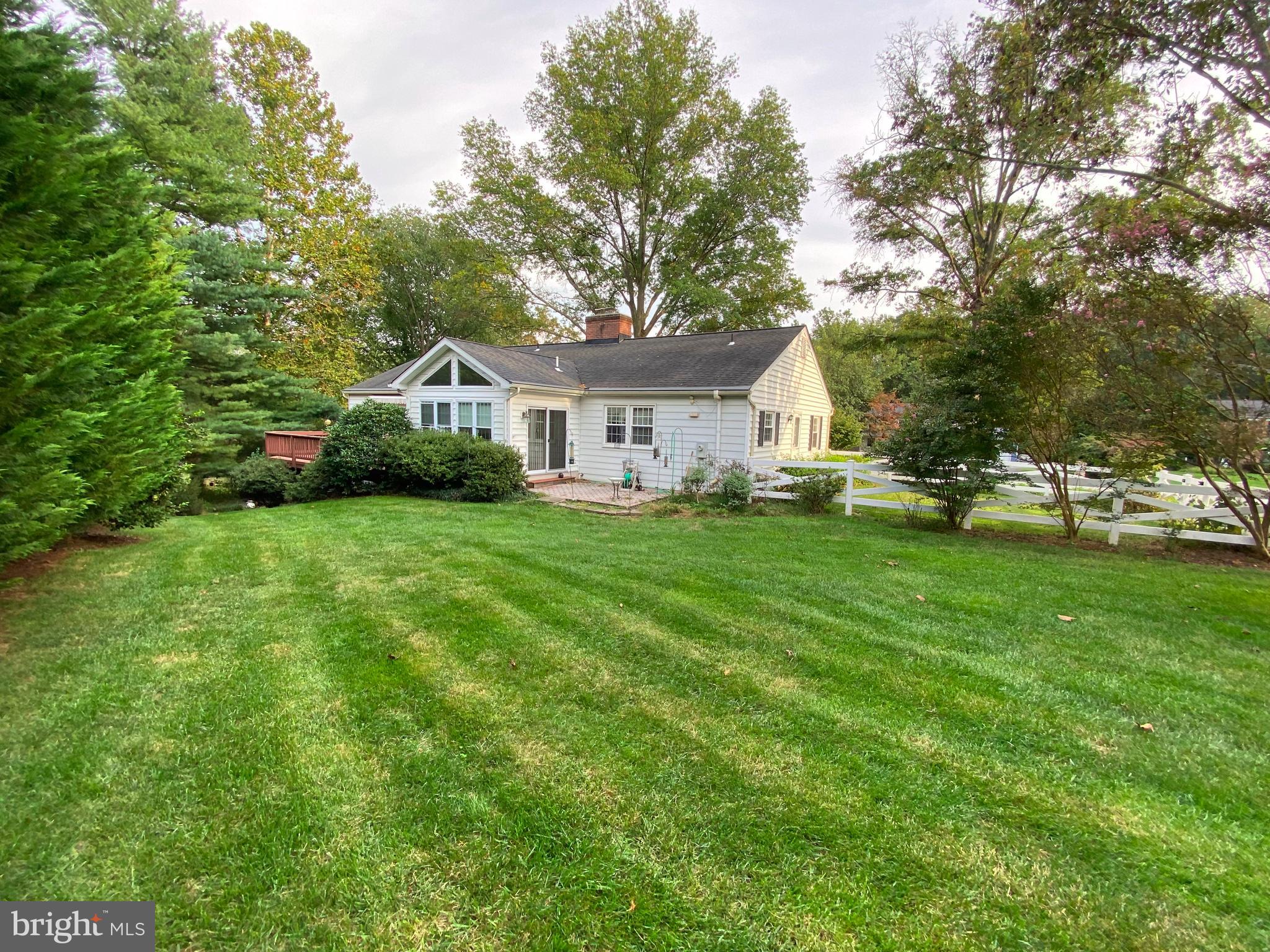9424 Dunloggin Road Ellicott City, MD 21042 - Photo 9 of 48 Large front, side and rear yards
