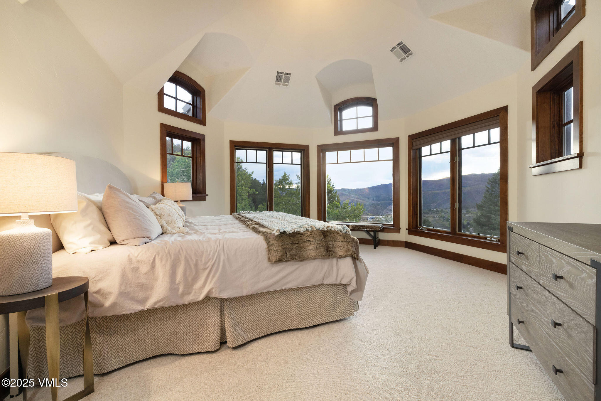 460 El Mirador Road Edwards, CO 81632 - Photo 10 of 17 2509_460_el_mirador_interior_primary