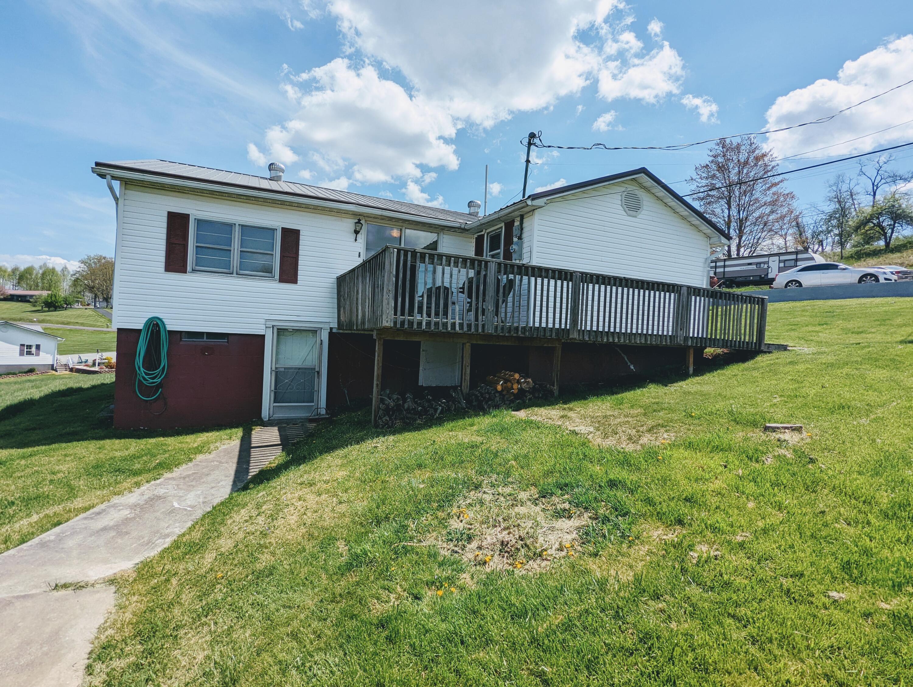 2709 Rose Ridge Clintwood, VA 24228 - Photo 8 of 28 PXL_20220425_160929552