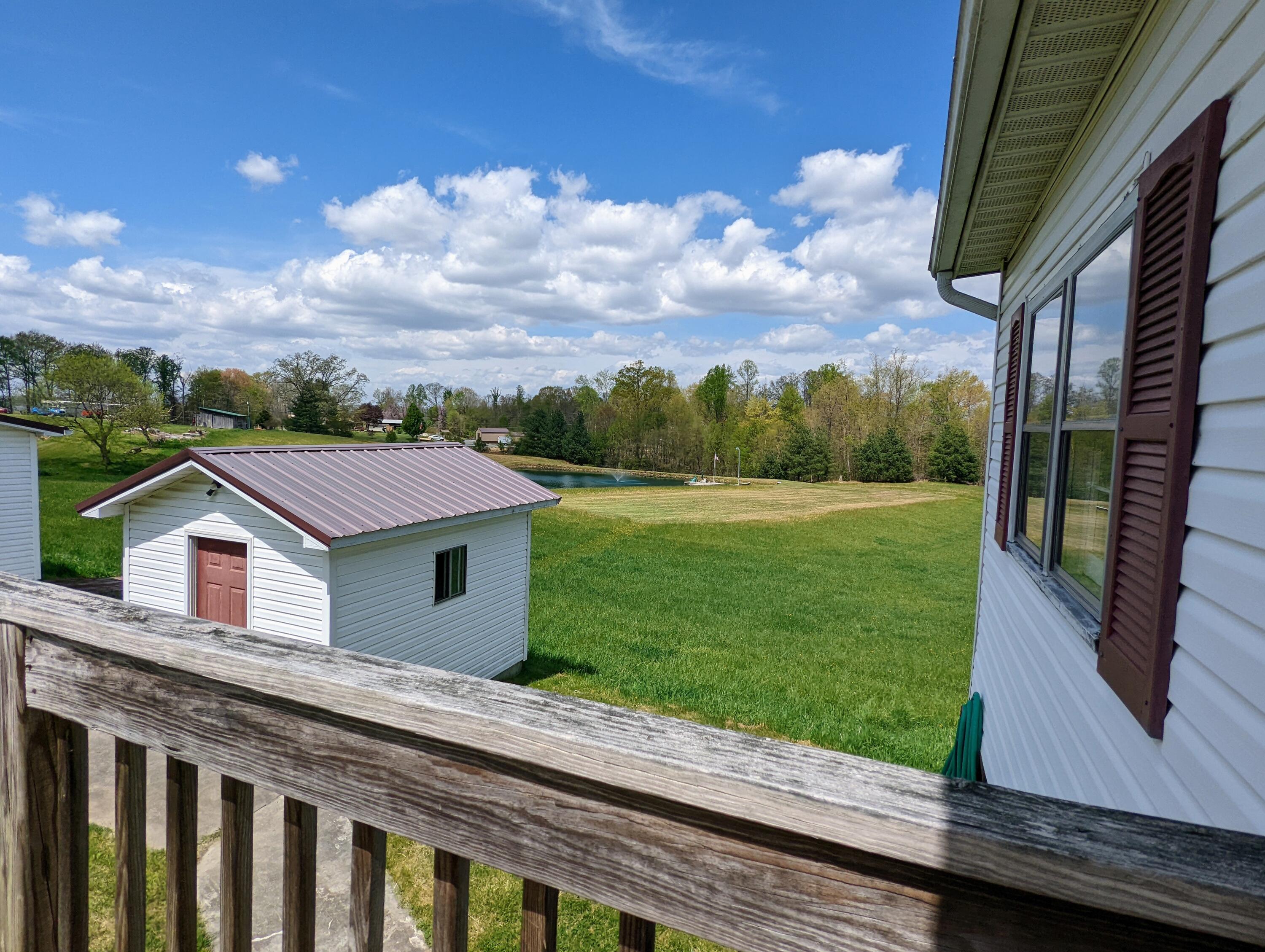 2709 Rose Ridge Clintwood, VA 24228 - Photo 10 of 28 PXL_20220425_161633519