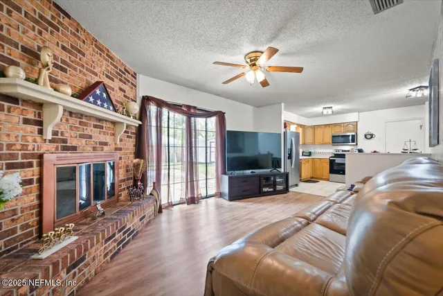 $290,999 | 7224 Blackberry Lane North, Jacksonville, FL 32244