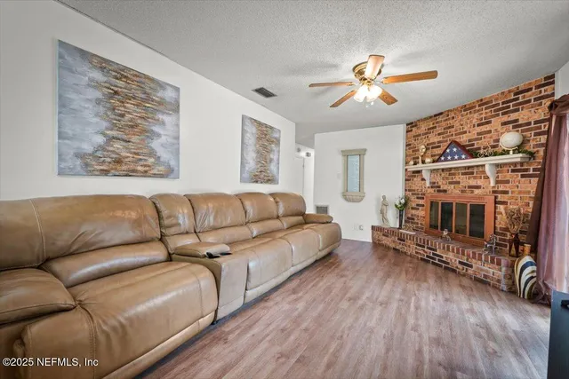 $290,999 | 7224 Blackberry Lane North, Jacksonville, FL 32244