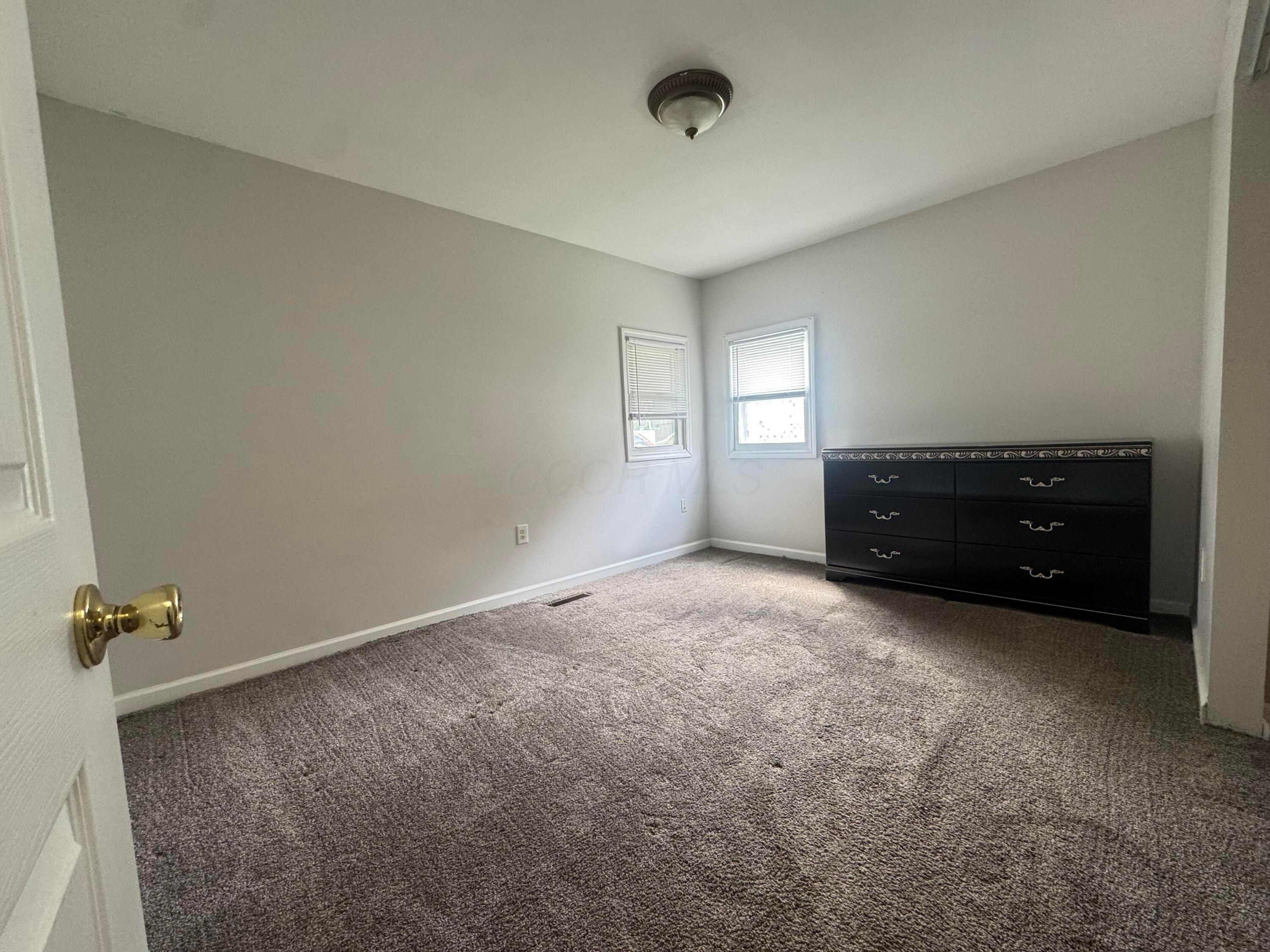 935 Duke Road Columbus, OH 43213 - Photo 22 of 31 IMG_4737 2