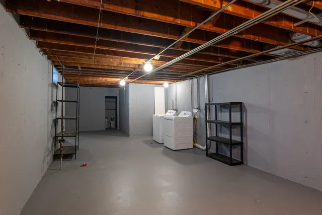 $2,200 | 317 Burlington Avenue, Unit 2, Western Springs, IL 60558