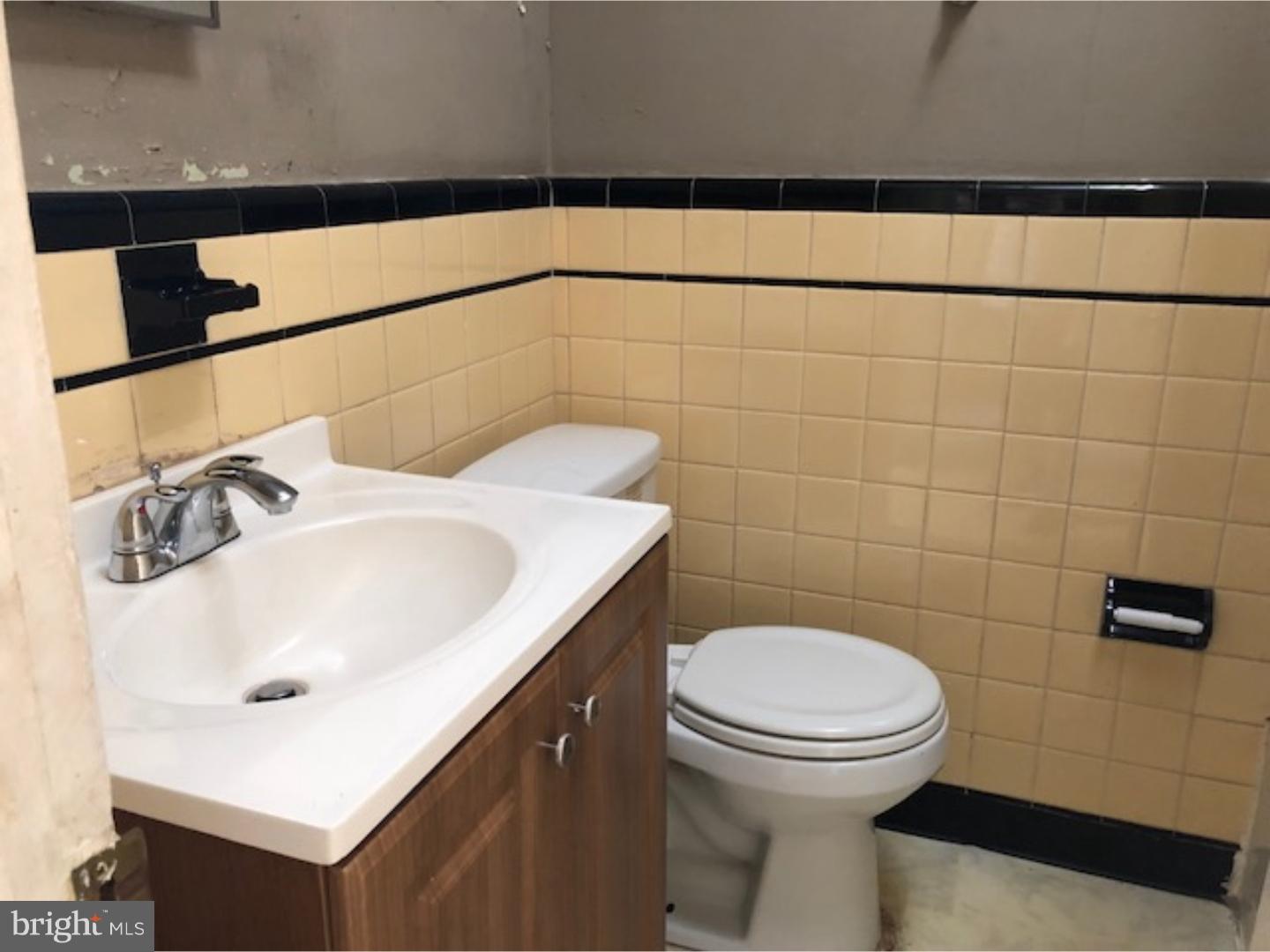 104 Spring Valley Road Darby, PA 19023 - Photo 6 of 8
