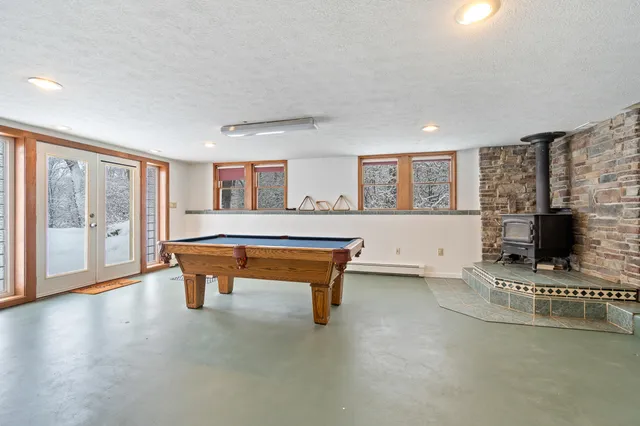 $369,900 | 6740 Folks Road, Horton, MI 49246