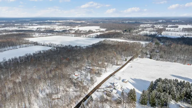 $369,900 | 6740 Folks Road, Horton, MI 49246