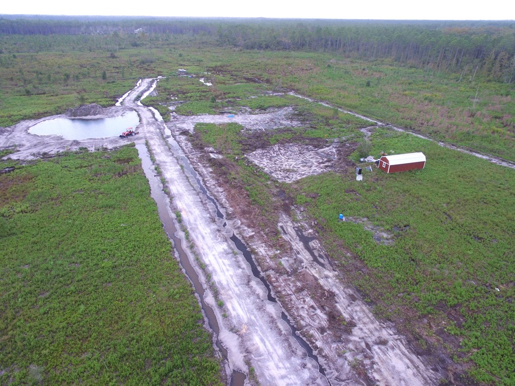 560 Clark's Landing Road Carrabelle, FL 32322 - Photo 9 of 17