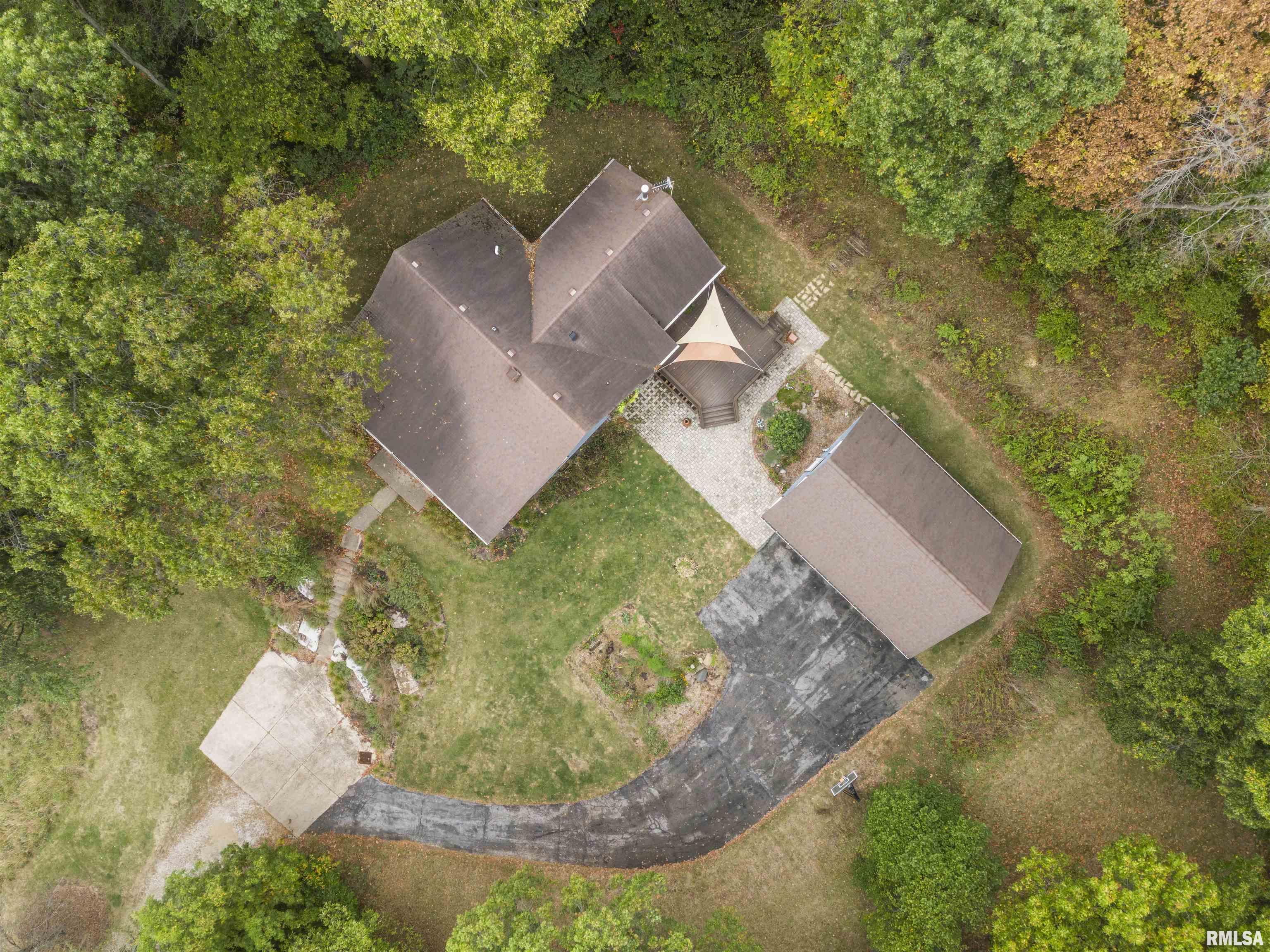 1227 East Hallock Hollow Road Chillicothe, IL 61523 - Photo 12 of 53