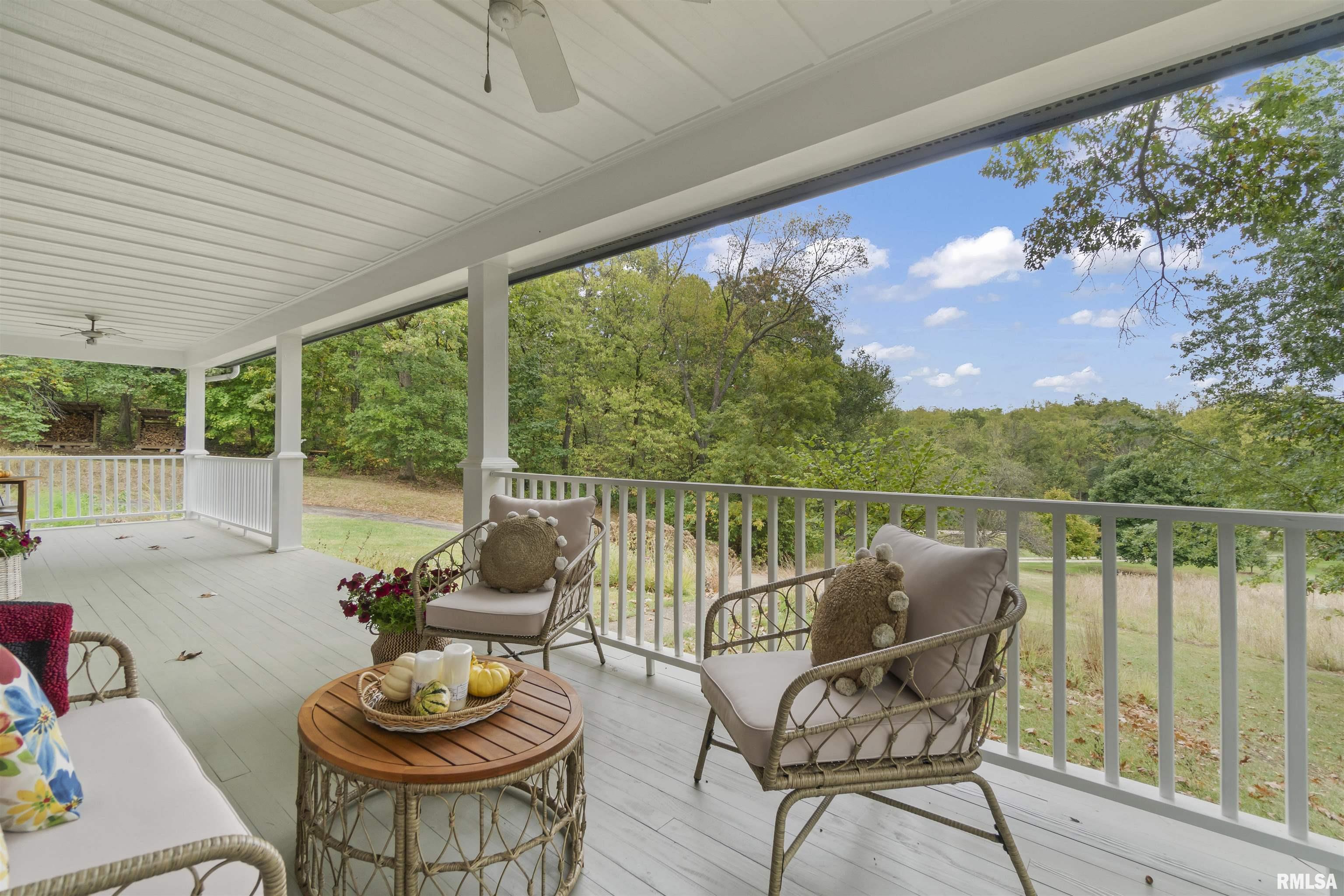 1227 East Hallock Hollow Road Chillicothe, IL 61523 - Photo 15 of 53