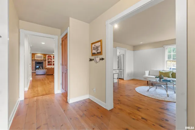 $530,000 | 1227 East Hallock Hollow Road, Chillicothe, IL 61523