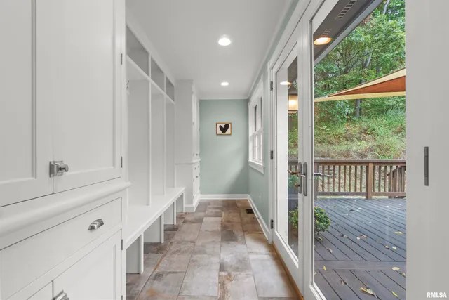 $530,000 | 1227 East Hallock Hollow Road, Chillicothe, IL 61523