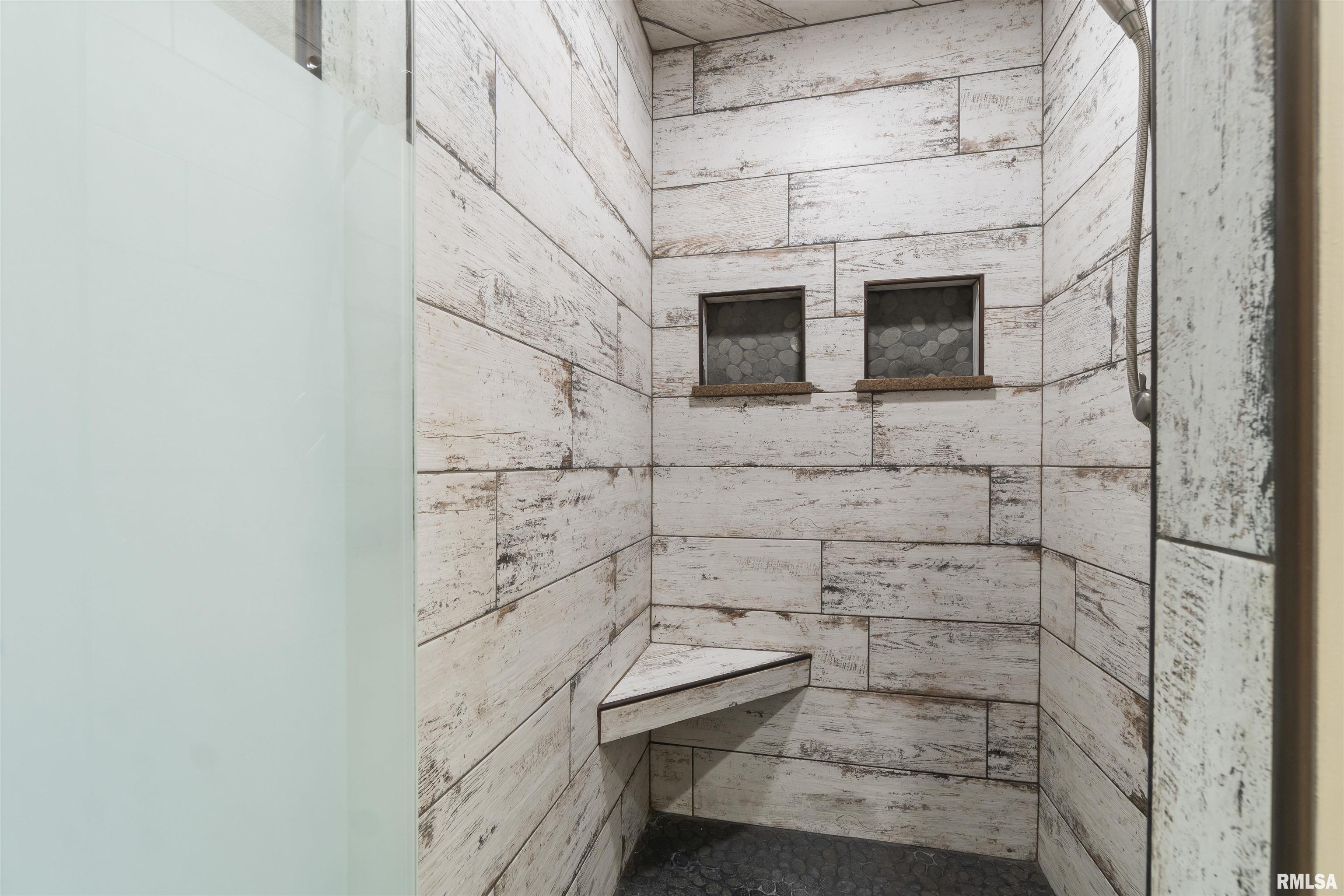 1227 East Hallock Hollow Road Chillicothe, IL 61523 - Photo 36 of 53