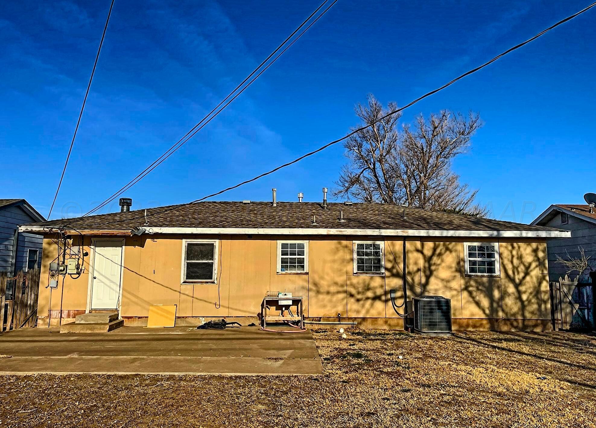 101 North Kentucky Street Perryton, TX 79070 - Photo 13 of 16