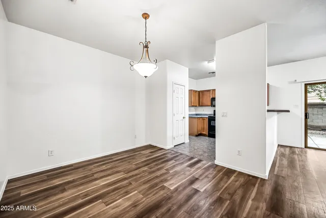 $1,895 | 7026 Cesar Street, Peoria, AZ 85345