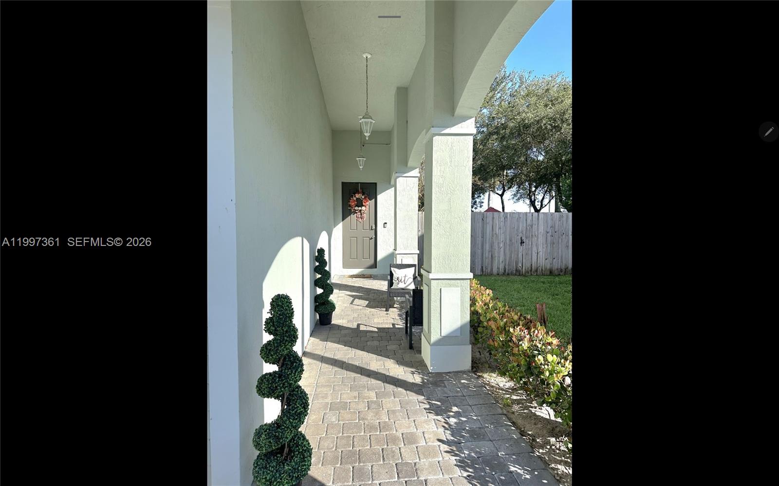 343 Northeast 36th Terrace Homestead, FL 33033 - Photo 3 of 50