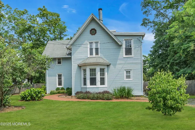 $4,700 | 18 Middletown Avenue, Atlantic Highlands, NJ 07716