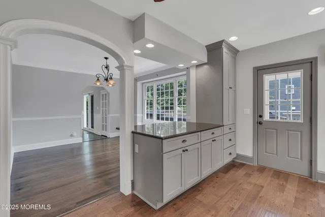 $4,700 | 18 Middletown Avenue, Atlantic Highlands, NJ 07716