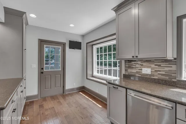 $4,700 | 18 Middletown Avenue, Atlantic Highlands, NJ 07716