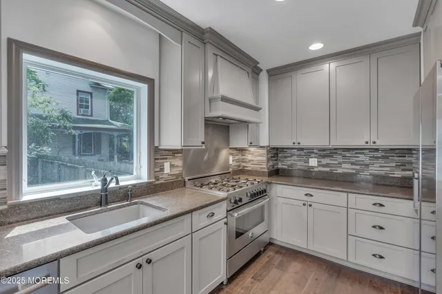 $4,700 | 18 Middletown Avenue, Atlantic Highlands, NJ 07716