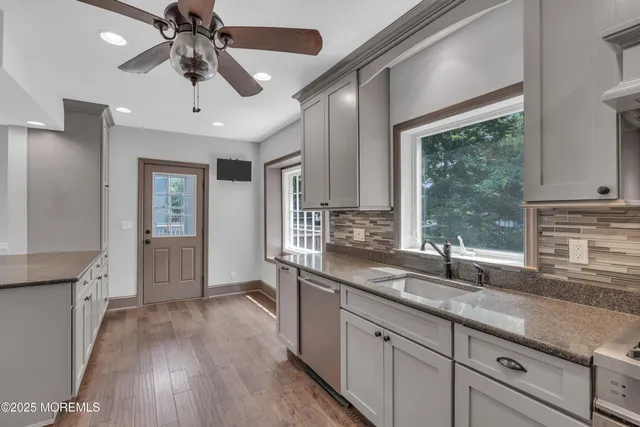 $4,700 | 18 Middletown Avenue, Atlantic Highlands, NJ 07716