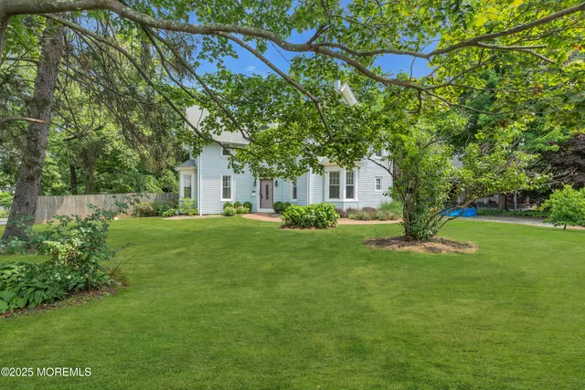 $4,700 | 18 Middletown Avenue, Atlantic Highlands, NJ 07716