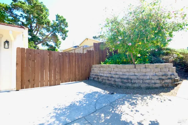 $819,000 | 148 Chelsea Hills Drive, Benicia, CA 94510
