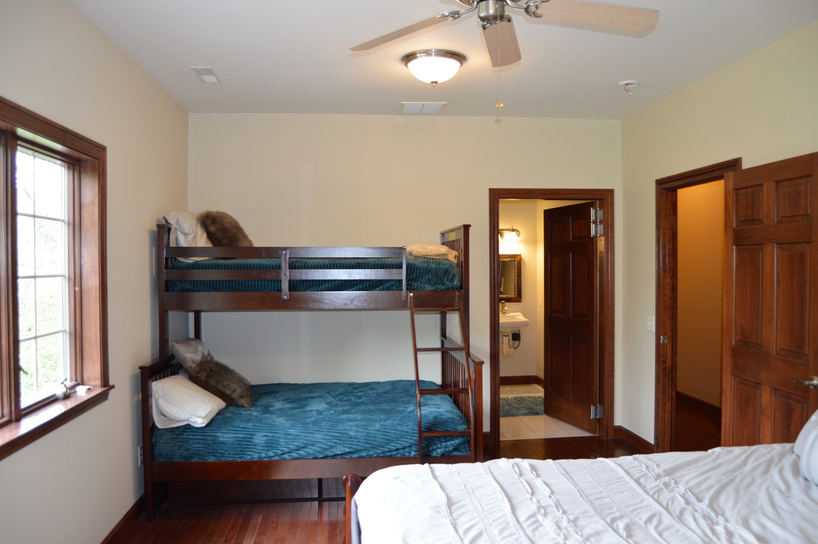 9482 Abbey Way Downs, IL 61736 - Photo 49 of 93 a bedroom with a bed and a dresser