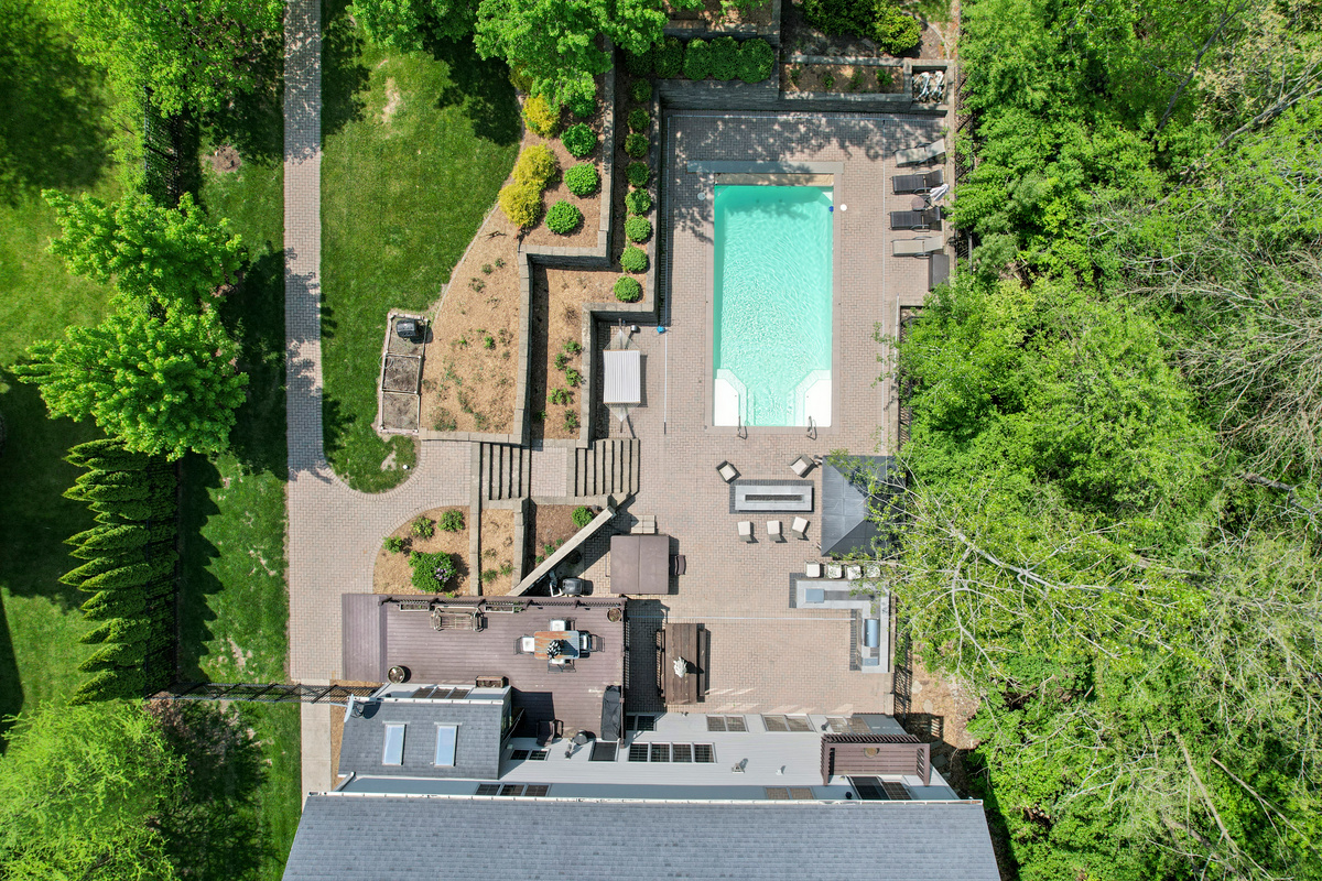 9482 Abbey Way Downs, IL 61736 - Photo 7 of 93