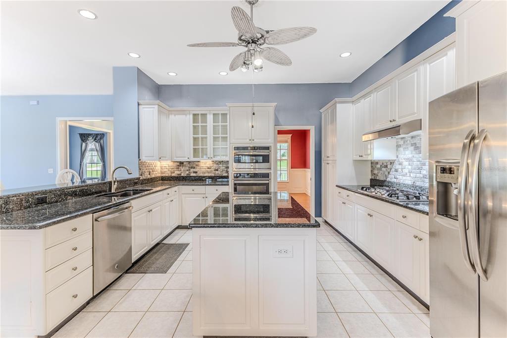 7512 Oak Tree Lane Spring Hill, FL 34607 - Photo 33 of 89