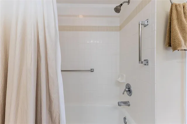 $550,000 | 7512 Oak Tree Lane, Spring Hill, FL 34607