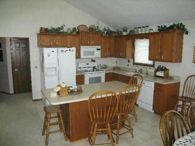 3265 West Sycamore Beach Road Angola, IN 46703 - Photo 8 of 9 Gallery Image 8