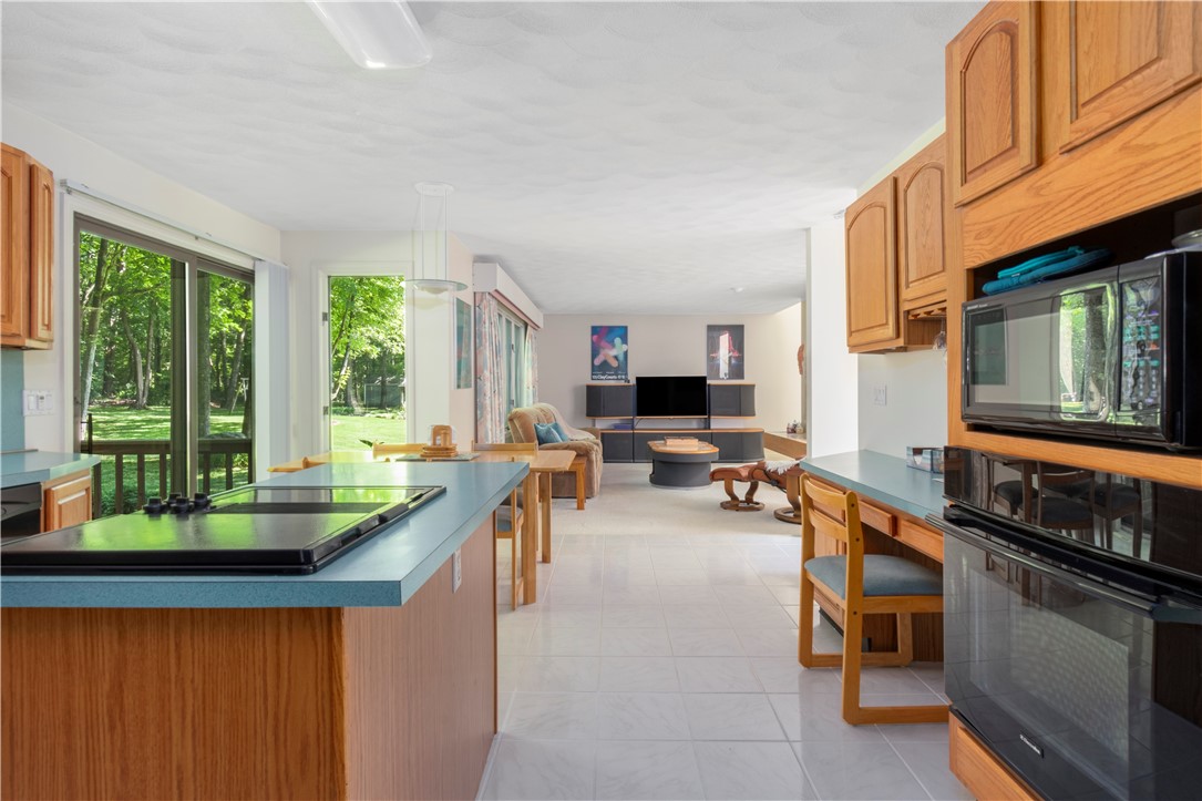 78 Wickham Road North Kingstown, RI 02852 - Photo 14 of 37 Gallery Image 14