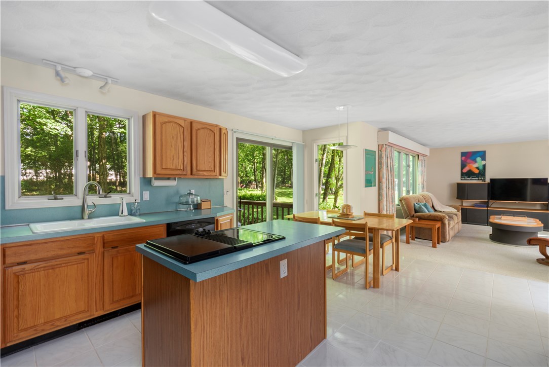 78 Wickham Road North Kingstown, RI 02852 - Photo 15 of 37 Gallery Image 15