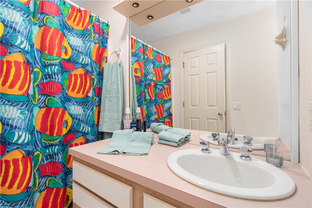 78 Wickham Road North Kingstown, RI 02852 - Photo 27 of 37 Gallery Image 27