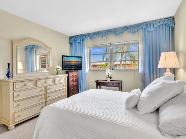 $115,000 | 300 Northeast 20th Street, Unit 605, Boca Raton, FL 33431