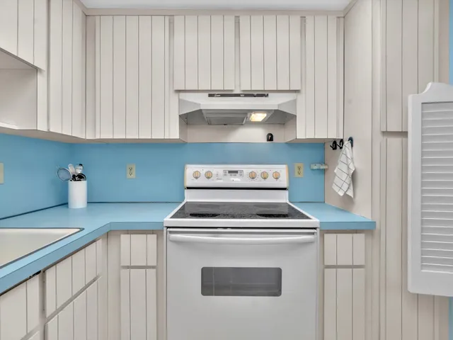 $115,000 | 300 Northeast 20th Street, Unit 605, Boca Raton, FL 33431