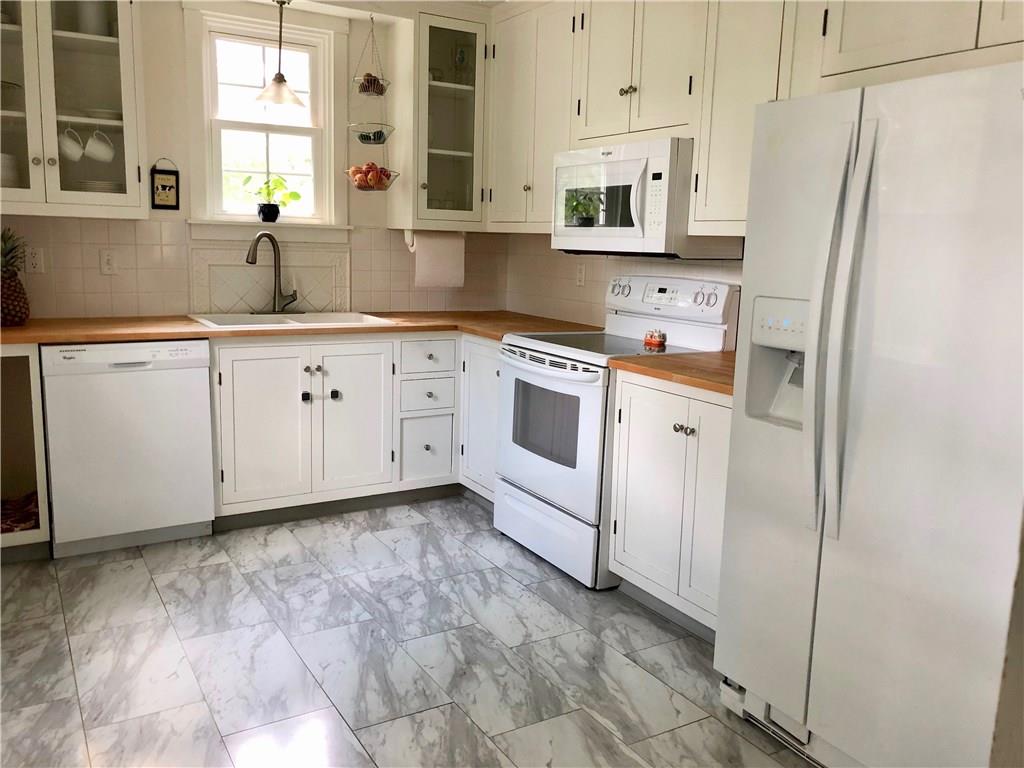 310 McJunkin Road Pittsburgh, PA 15239 - Photo 2 of 20 Kitchen