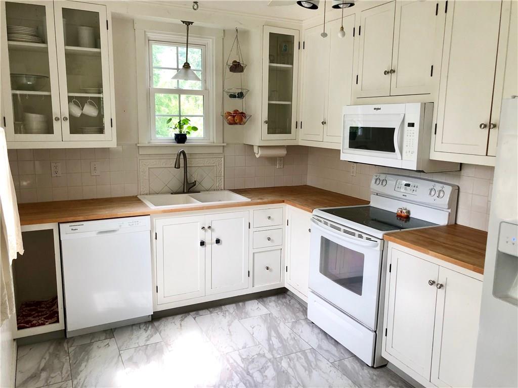 310 McJunkin Road Pittsburgh, PA 15239 - Photo 3 of 20
