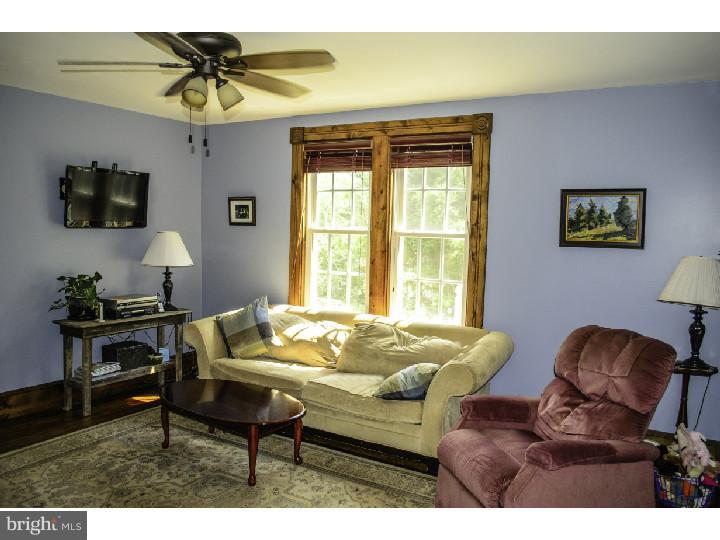394 Forked Neck Road Shamong, NJ 08088 - Photo 12 of 13 Family Room