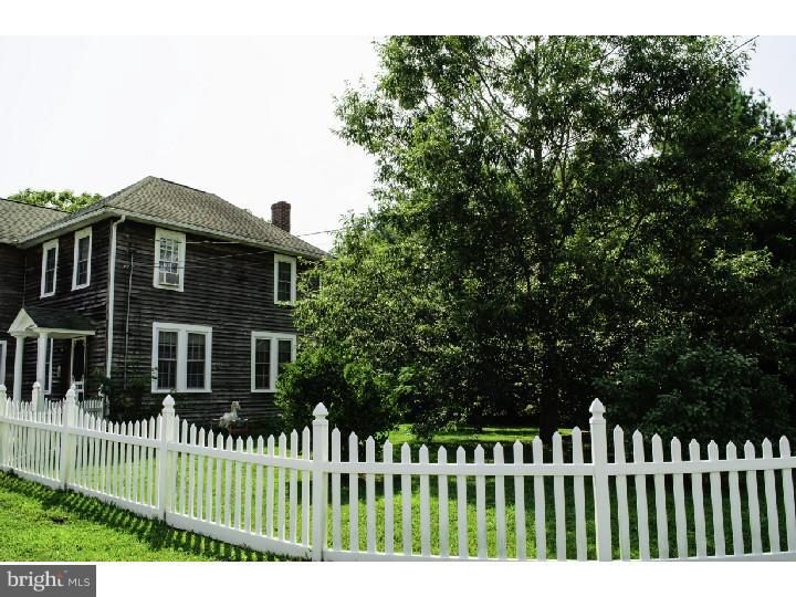 394 Forked Neck Road Shamong, NJ 08088 - Photo 4 of 13 Exterior Side