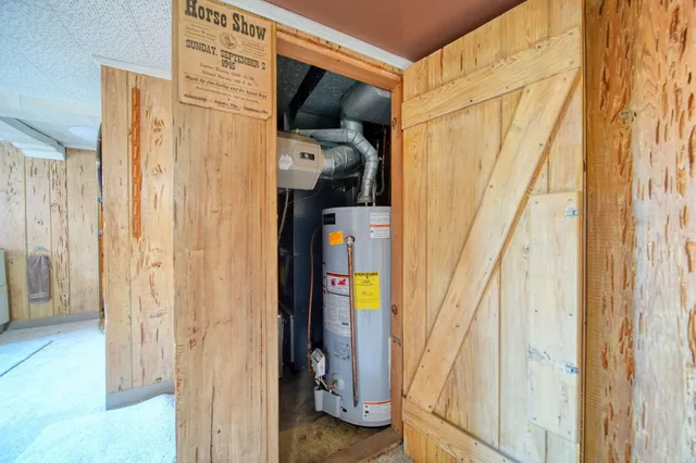 $179,900 | 182 Peach Street, Jackson, MI 49202