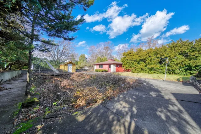 $179,900 | 182 Peach Street, Jackson, MI 49202