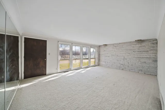 $179,900 | 182 Peach Street, Jackson, MI 49202